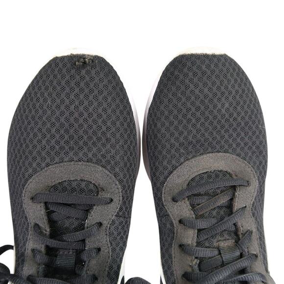 Nike Shoes Womens 9.5 Athletic Trainers Tanjun Sneakers Lifestyle Active Black - Picture 8 of 14